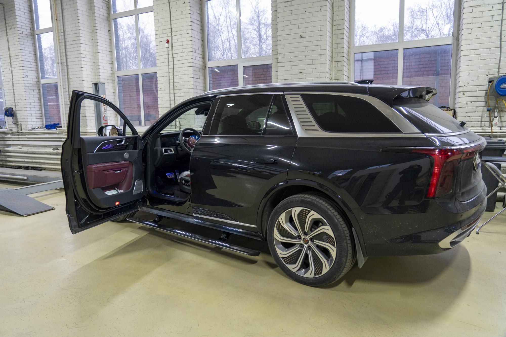 Пороги электрические HONGQI E-HS9 | Компания ATS-Tuning