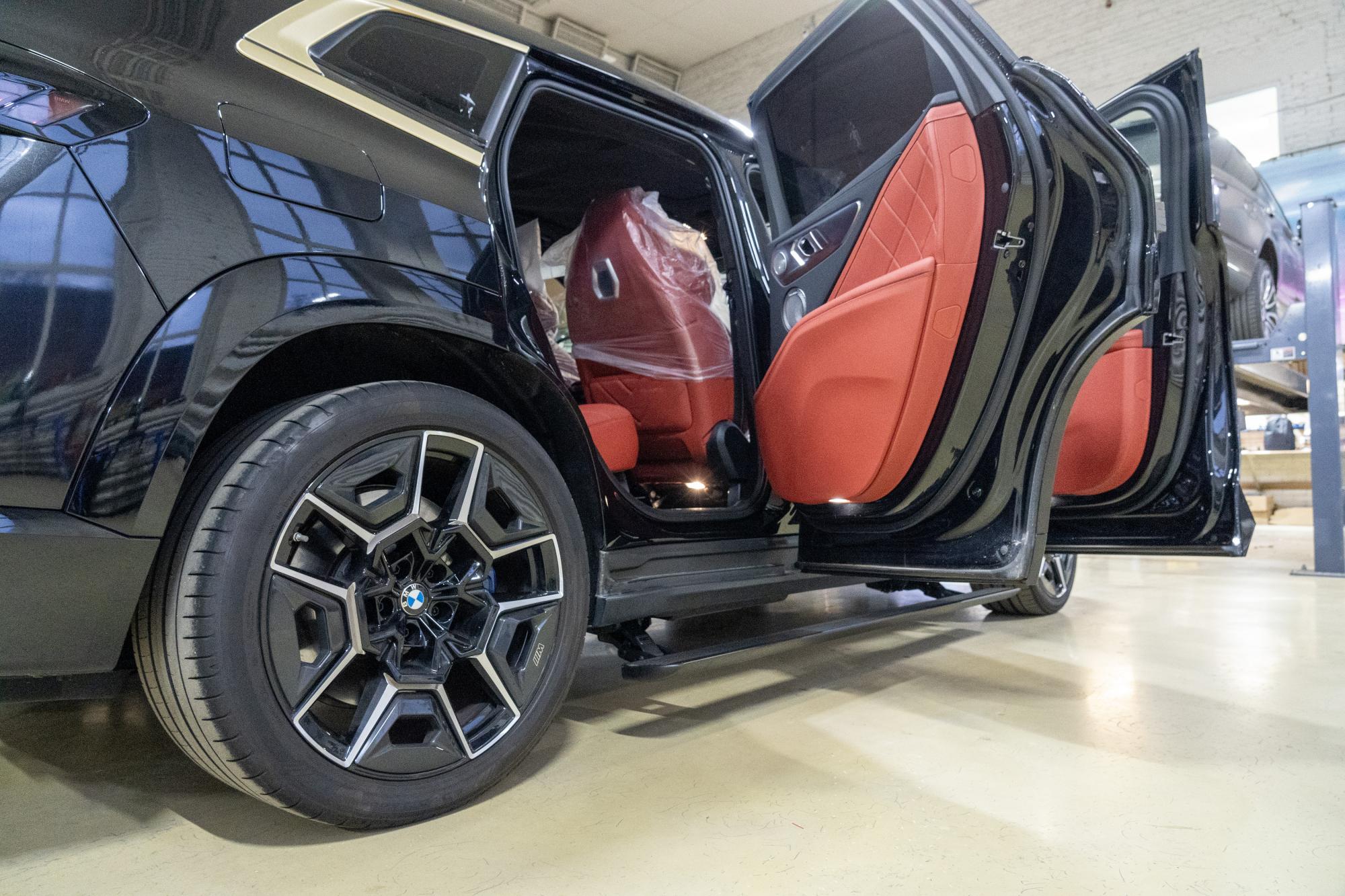 Пороги электрические ATS BMW XM (2022-2024) | Компания ATS-Tuning