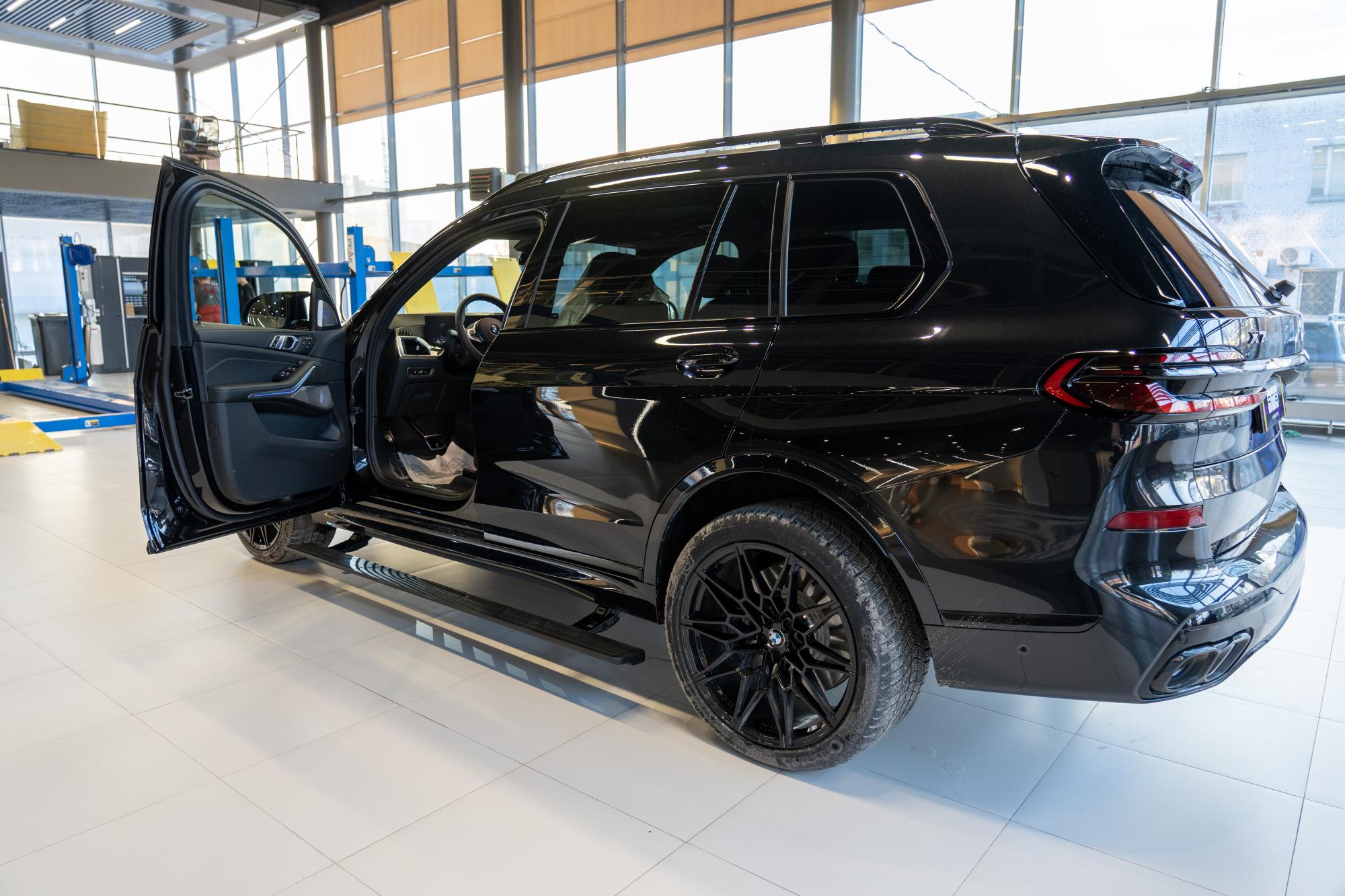 Пороги электрические ATS BMW X7 G07 Рестайлинг | Компания ATS-Tuning