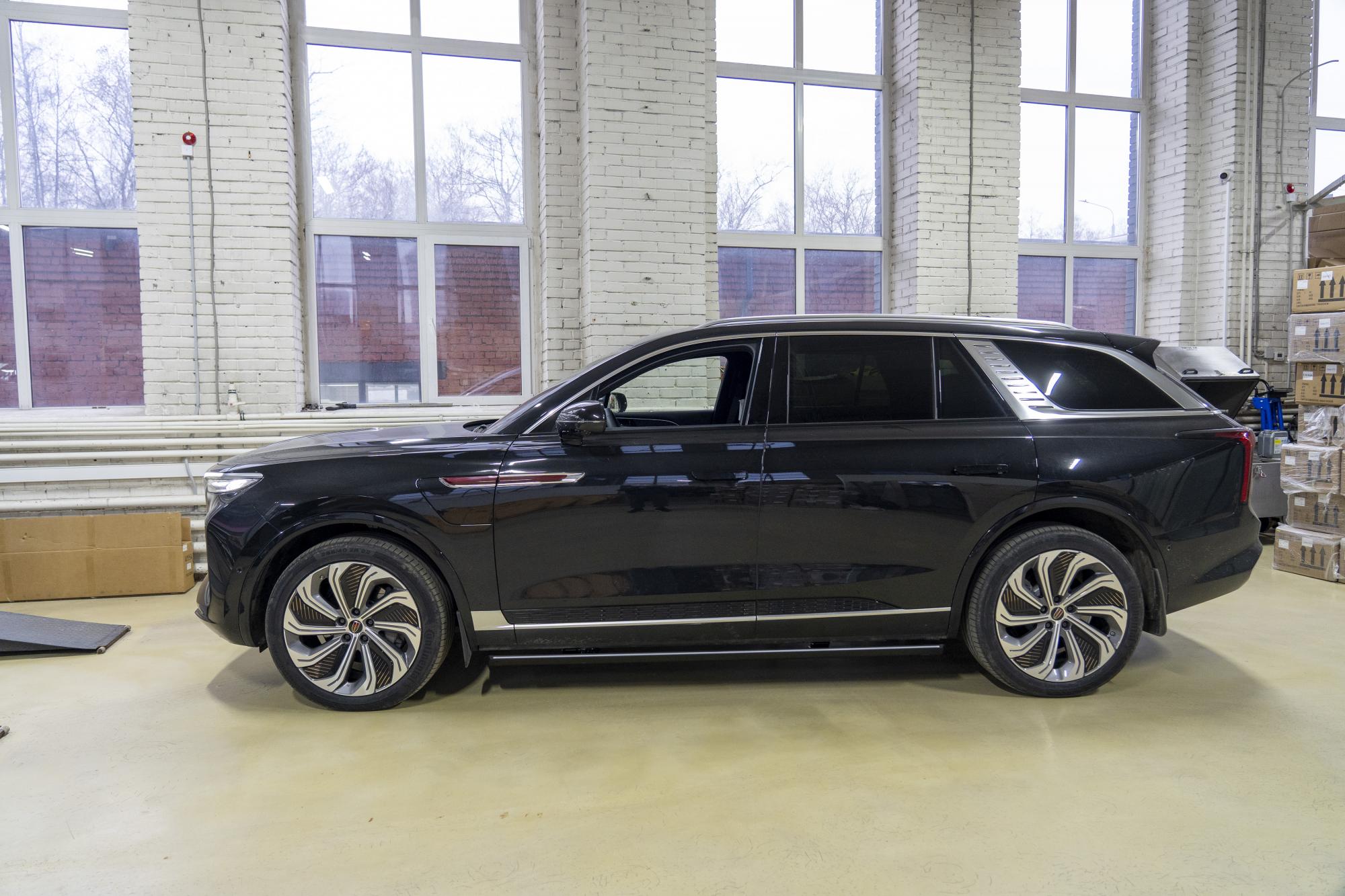 Пороги электрические HONGQI E-HS9 | Компания ATS-Tuning